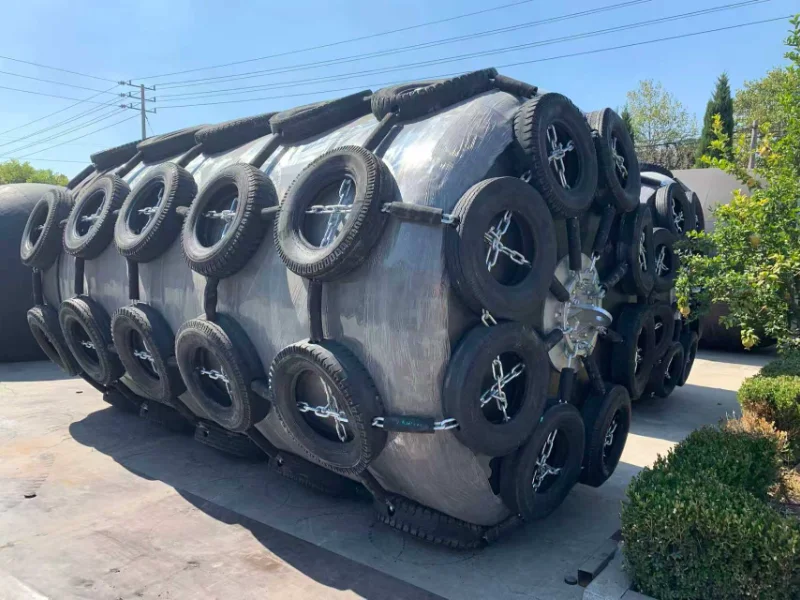 Tire chain net foam filled fender wrapped in a chain-and-tire net