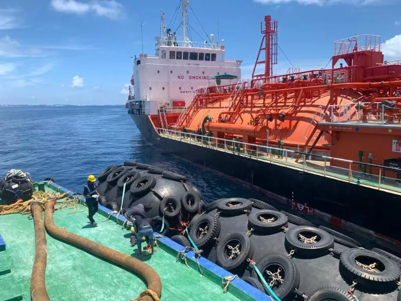 Floating pneumatic rubber Yokohama fenders sized from vessel and berth data
